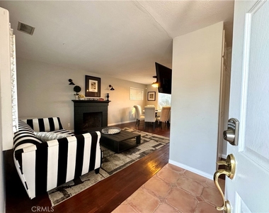 226 San Juan Street - Photo Thumbnail 5