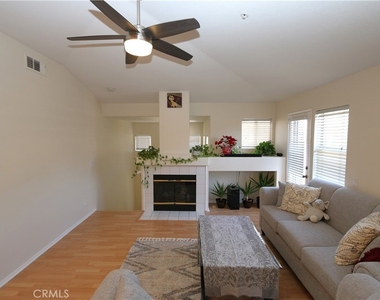 229 Valley View - Photo Thumbnail 4