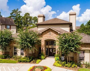 6900 Lake Woodlands Drive - Photo Thumbnail 3