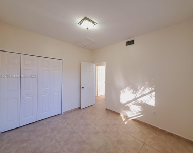 8510 Nw 141st Ln - Photo Thumbnail 21