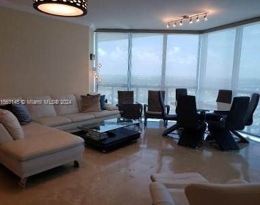 3101 S Ocean Dr - Photo Thumbnail 17