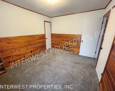 5302 Se Logus Rd - Photo Thumbnail 17