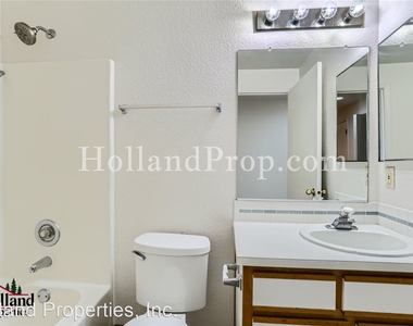 720-726 Sw 206th Place - Photo Thumbnail 11