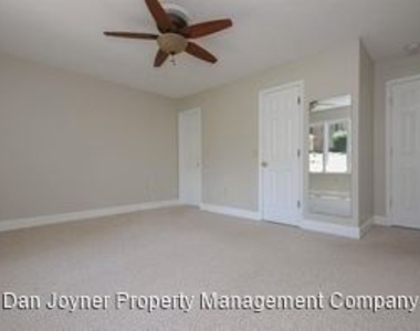 111 Valley Forge Dr - Photo Thumbnail 6