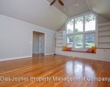 111 Valley Forge Dr - Photo Thumbnail 2