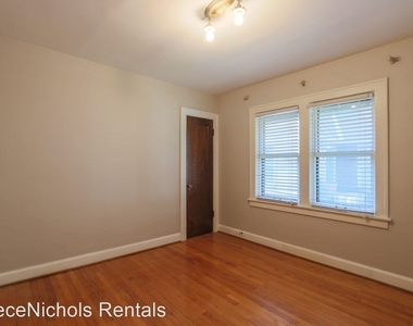 7349 Walnut Street - Photo Thumbnail 14