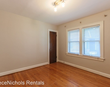 7349 Walnut Street - Photo Thumbnail 11