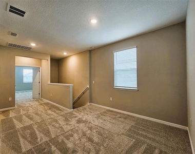 14387 Braemar Street - Photo Thumbnail 7