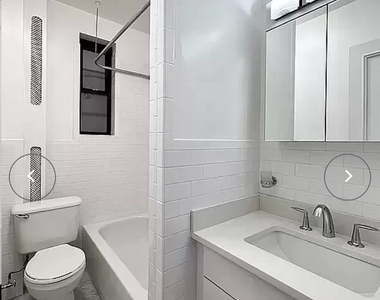 25 West 68th Street - Photo Thumbnail 4