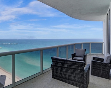 15901 Collins Ave - Photo Thumbnail 20