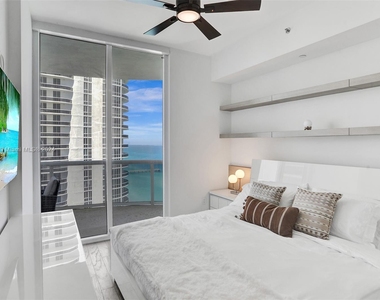 15901 Collins Ave - Photo Thumbnail 25