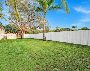 18440 Sw 77th Ct - Photo Thumbnail 17