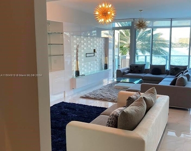 17111 E Biscayne Blvd - Photo Thumbnail 8