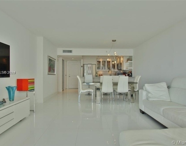 100 Bayview Dr - Photo Thumbnail 13