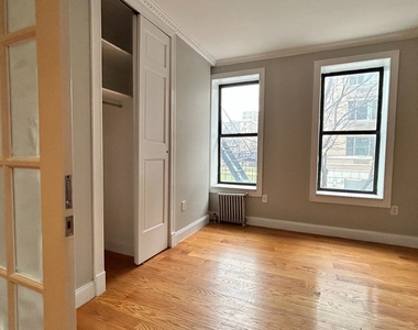 Renovated 3 bedroom apartment on East 100th Street - Photo Thumbnail 0