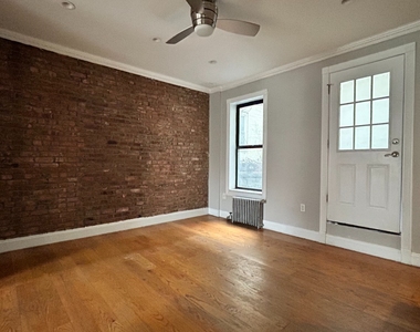 Renovated 3 bedroom apartment on East 100th Street - Photo Thumbnail 1