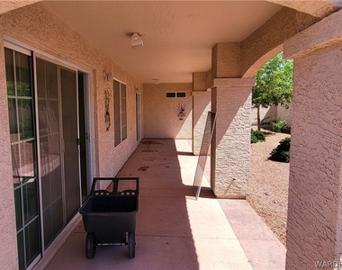 5550 Clubhouse Drive - Photo Thumbnail 3