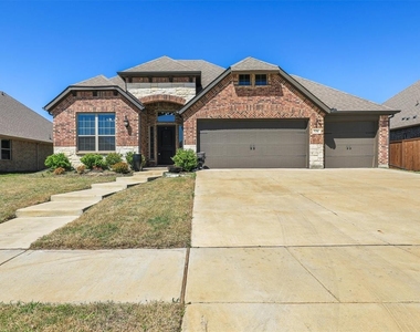 536 Redbud Drive - Photo Thumbnail 0