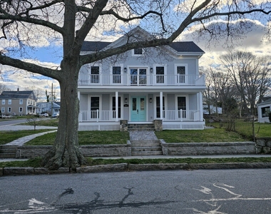 281 Pequot Avenue - Photo Thumbnail 9