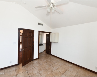 7318 Corona Del Sol Drive - Photo Thumbnail 26