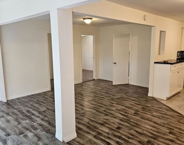 5021 Lowell Ave - Photo Thumbnail 1