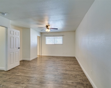 4700 W San Miguel Avenue - Photo Thumbnail 36