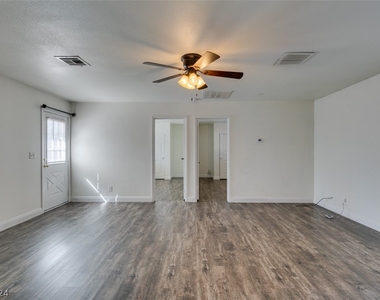 4700 W San Miguel Avenue - Photo Thumbnail 19