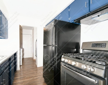 3960 N Butler Ave - Photo Thumbnail 17