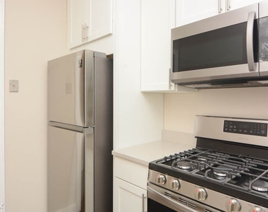 5306 N. Ashland, Unit 8 - Photo Thumbnail 3