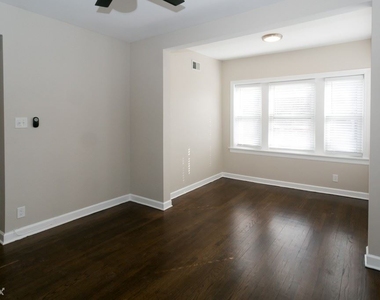 1606 W. Berwyn, Unit 5 - Photo Thumbnail 6