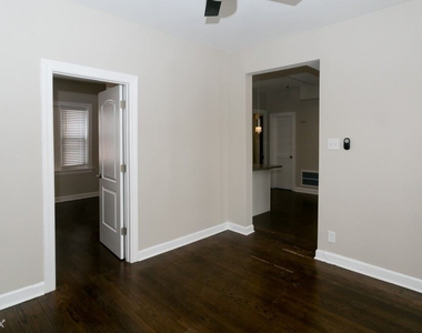 1606 W. Berwyn, Unit 5 - Photo Thumbnail 7