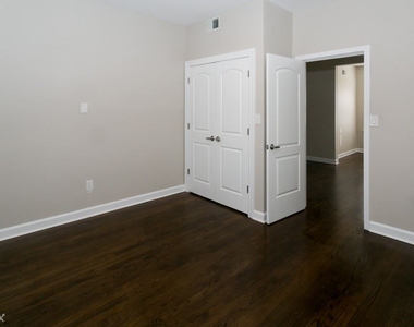 1606 W. Berwyn, Unit 5 - Photo Thumbnail 10