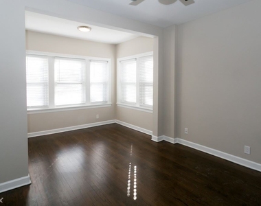 1606 W. Berwyn, Unit 8 - Photo Thumbnail 5