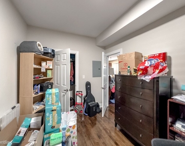 2508 W. Argyle, Unit 7 - Photo Thumbnail 12