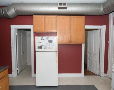 1058 N. Rockwell, Unit F-5 - Photo Thumbnail 4