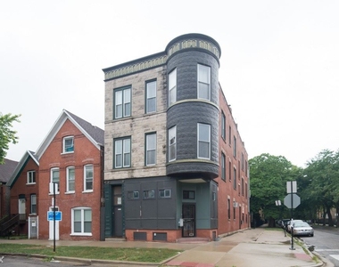 1058 N. Rockwell, Unit F-8 - Photo Thumbnail 0