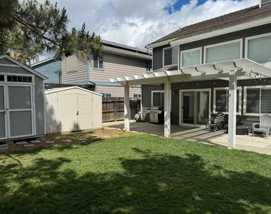 155 Victoria Court - Photo Thumbnail 26