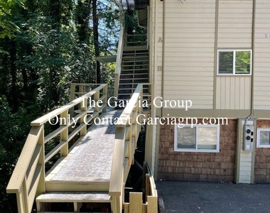 2626 Sw Beaverton Hillsdale Hwy - Photo Thumbnail 3