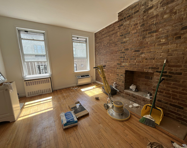 417 East 87th Street - Photo Thumbnail 1