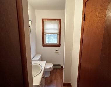 391 Chestnut Hill Avenue - Photo Thumbnail 8