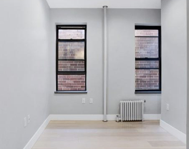 195 Stanton Street - Photo Thumbnail 12