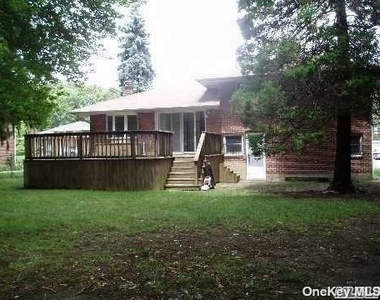 120 Celia Drive - Photo Thumbnail 5