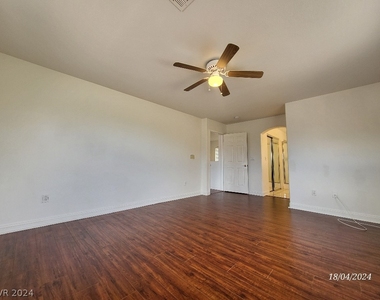 4330 Mangrove Bay Street - Photo Thumbnail 15