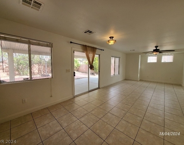 4330 Mangrove Bay Street - Photo Thumbnail 6