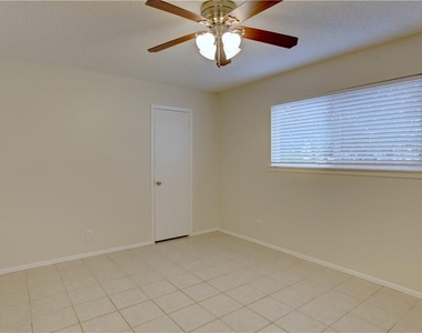 5808 Emerald Forest Dr - Photo Thumbnail 14