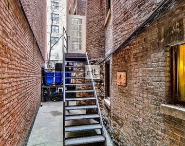 East 35 Street - Photo Thumbnail 6