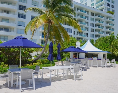 5161 Collins Ave - Photo Thumbnail 28