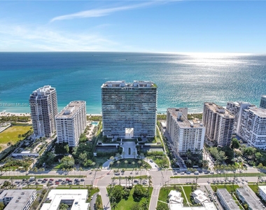 10201 Collins Ave - Photo Thumbnail 14