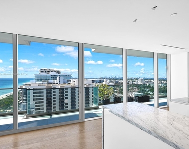 10201 Collins Ave - Photo Thumbnail 4