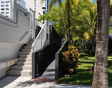 5001 Collins Ave - Photo Thumbnail 44